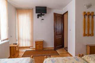 Гостевой дом Guest House Kehayovi Банско Трехместный номер эконом-класса-3